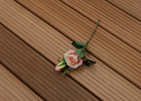 Terrassendielen Bangkirai, 25 x 145 x 5490 mm Dielen, grob genutet, Premium (KD) Holz für die Terrasse