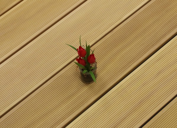 Garapa Holz Dielen für die Terrasse, 45 x 145 bis 6100 mm Dielen, fein gerillt, Premium (KD) Terrassendielen Bretter